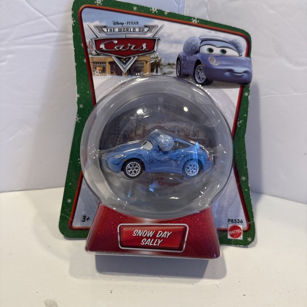 DISNEY PIXAR CARS HOLIDAY SNOW DAY SALLY GREEN CARD NEW